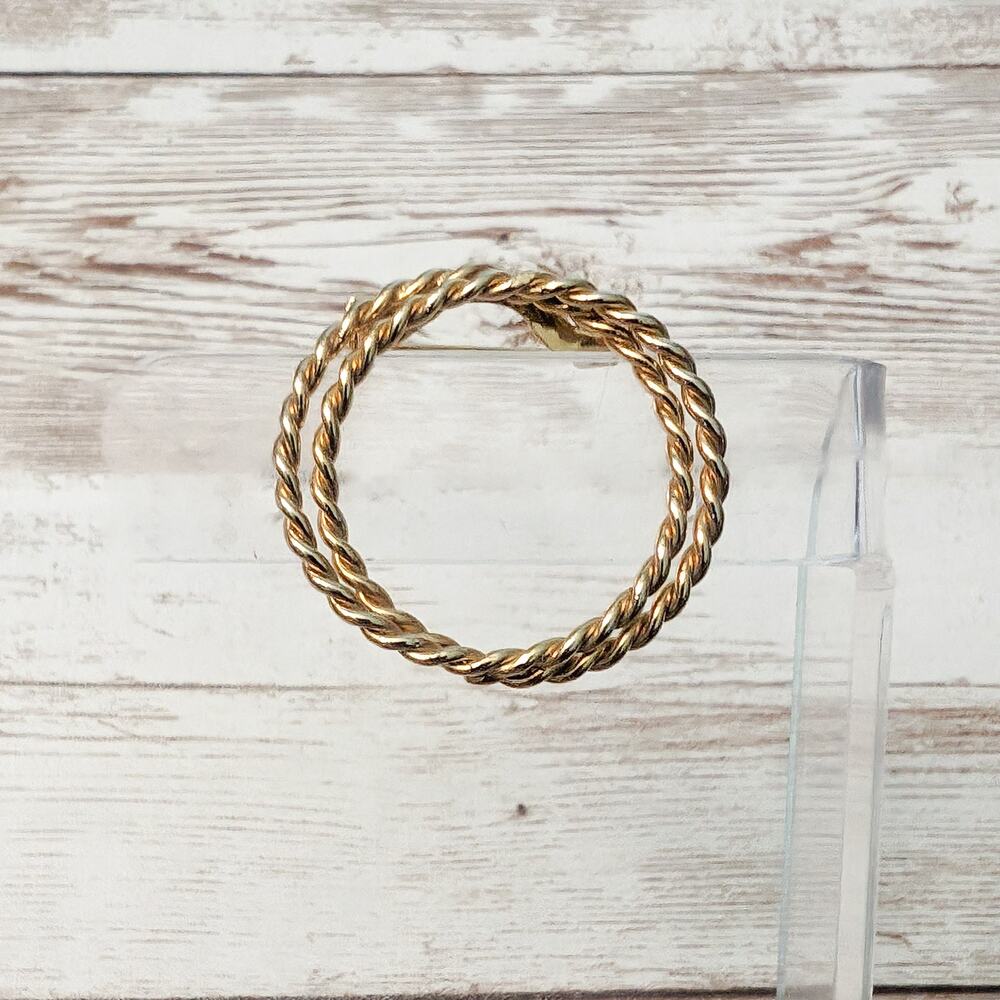 Vintage Brooch / Pin - Two Twisted Circles 1.25"